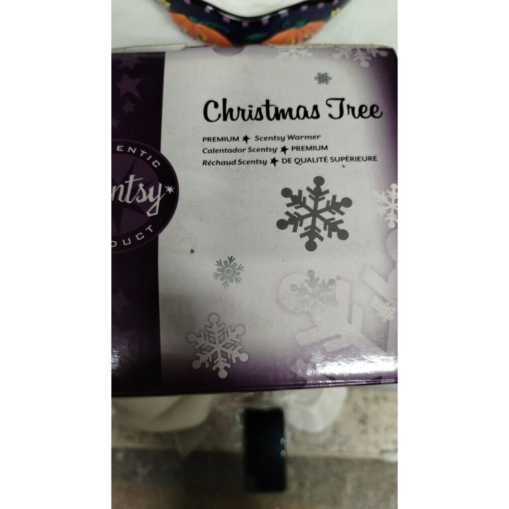 Ceramic Scentsy Christmas Tree Premium Warmer With Star Topper & Colorful Bulbs - Picture 5 of 13
